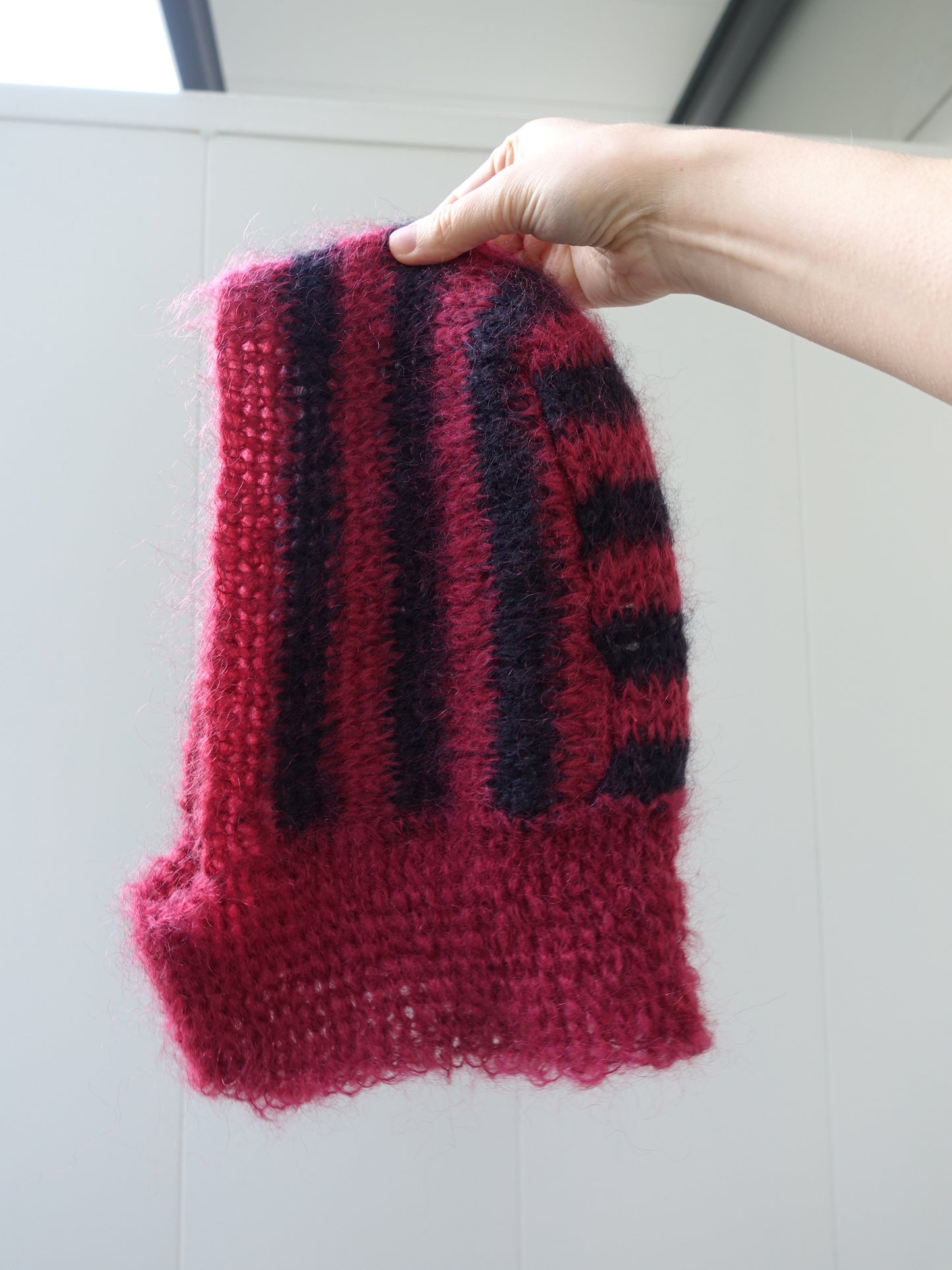 Balaclava burgundy and black