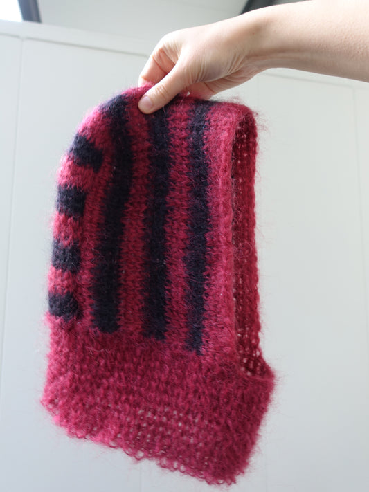 Balaclava burgundy and black