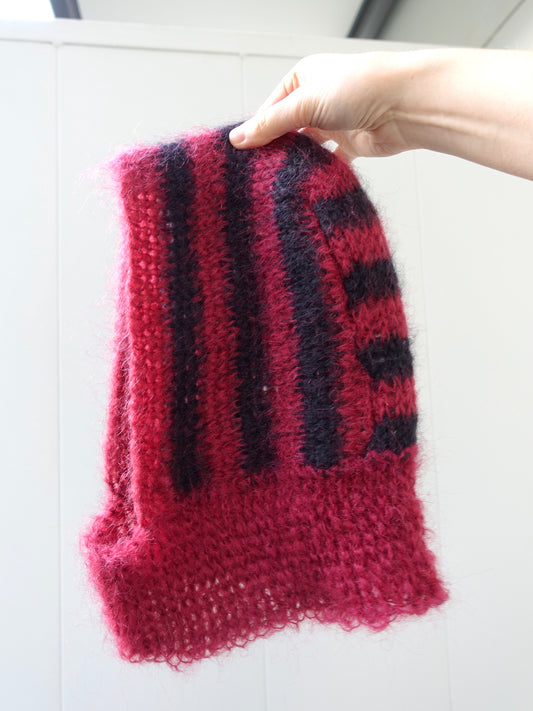 Balaclava burgundy and black